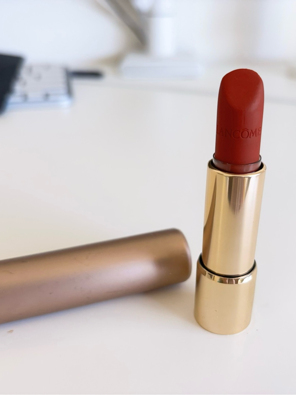 Lancôme L'ABSOLU ROUGE Intimatte Lipstick 196
